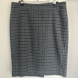 Wool JCrew pencil skirt 8